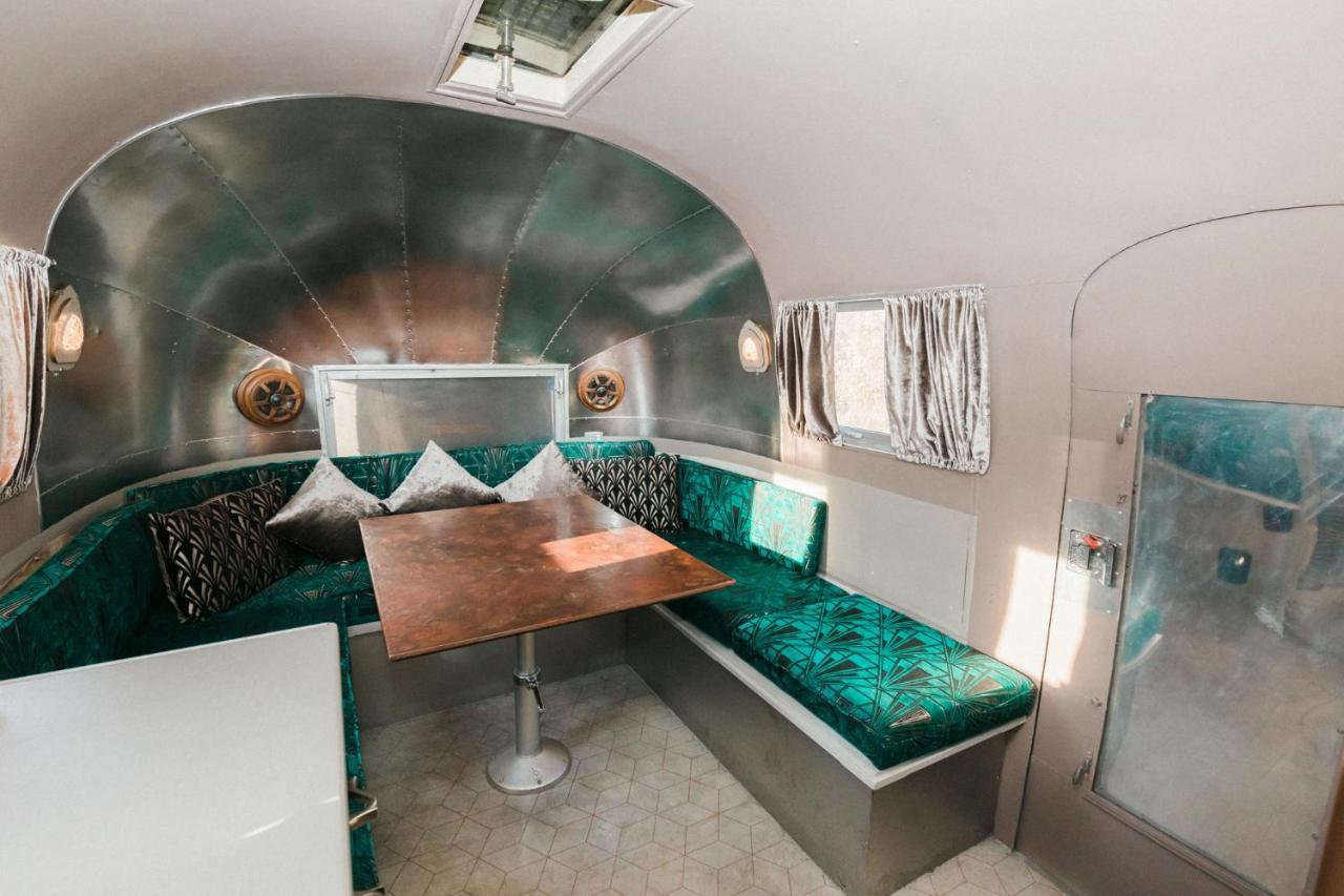 Silver Airstream Glamping & Rental Chichester Extérieur photo