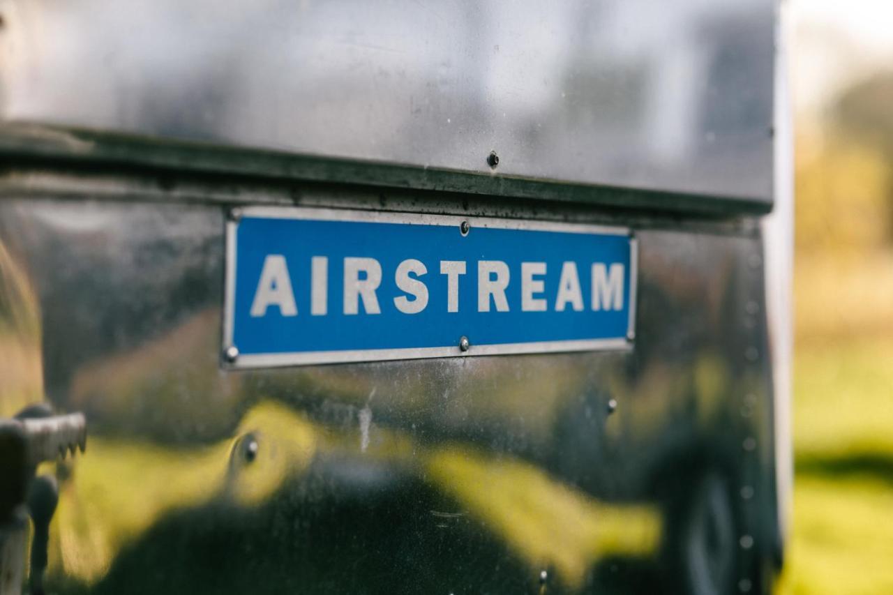 Silver Airstream Glamping & Rental Chichester Extérieur photo